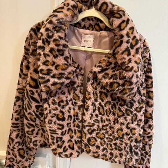 Candie’s Faux Fur Leopard Print Jacket - Picture 6 of 7